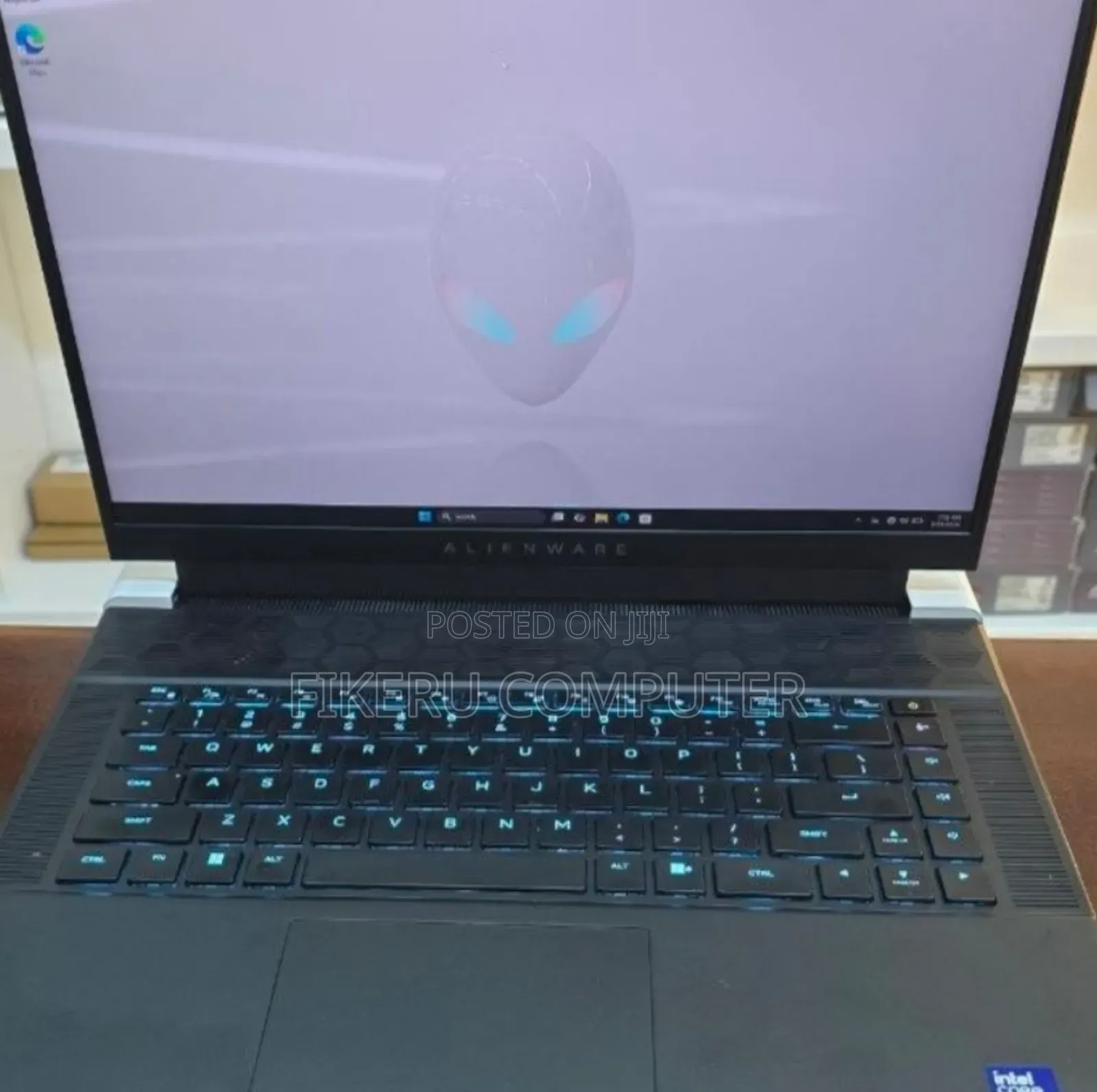 New Laptop Alienware Area-51m 16GB Intel Core Ultra 7 SSD 1T