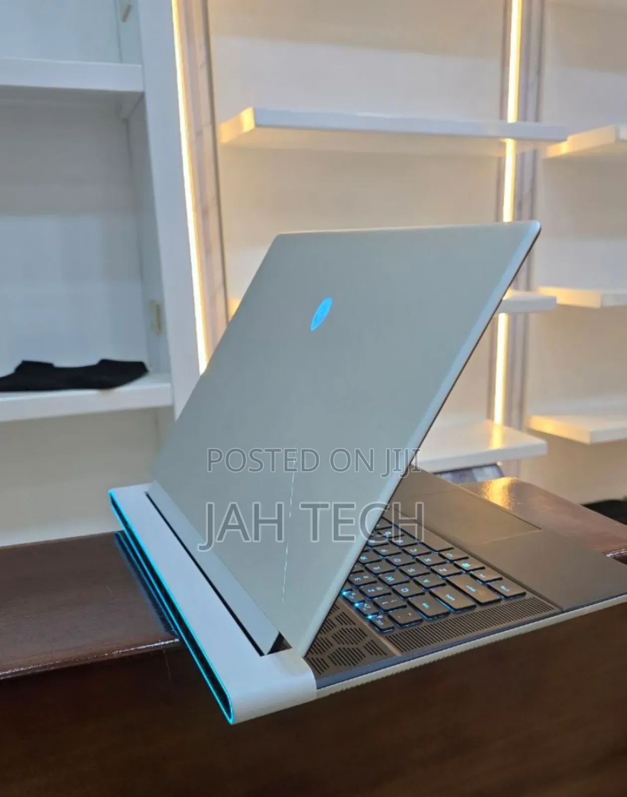 New Laptop Alienware M17x R2 16GB Intel Core Ultra 7 SSD 1T