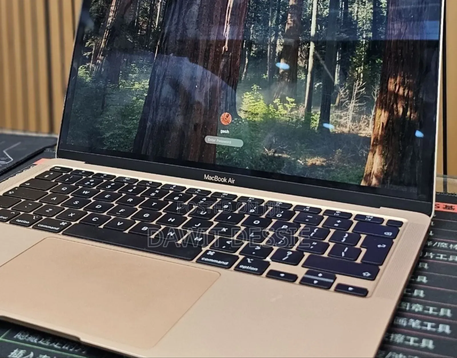New Laptop Apple MacBook Air 2020 M1 8GB Apple M1 SSD 256GB