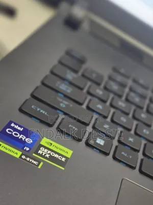 New Laptop Asus 32GB Intel Core i9 SSD 2T
