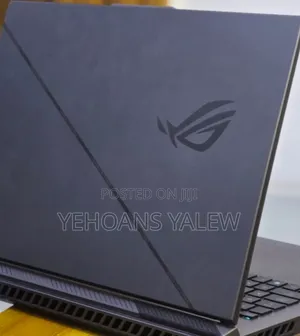 New Laptop Asus ROG GX800VH 32GB Intel Core i9 SSD 2T