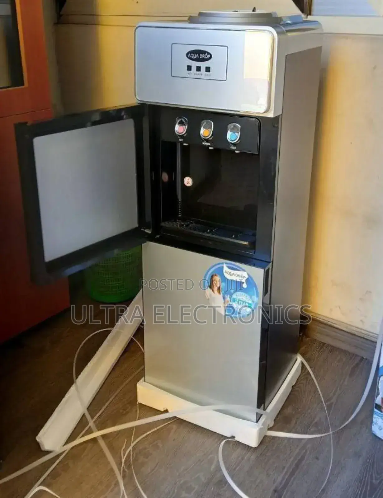 Aqua Drop P-Loading Water Dispenser Similar in Design to The