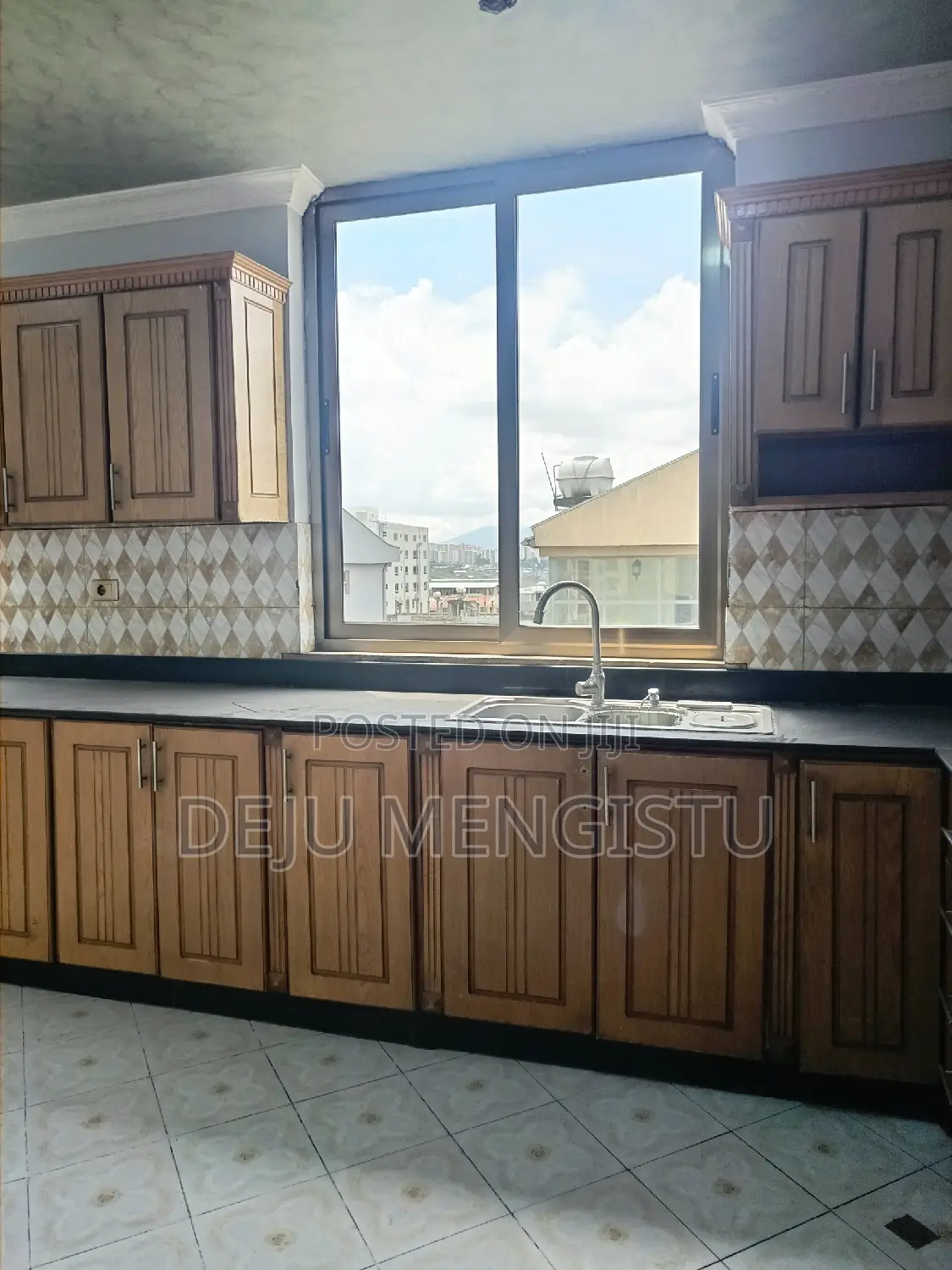 3bdrm Apartment in Sebhulut 72, Bole for sale