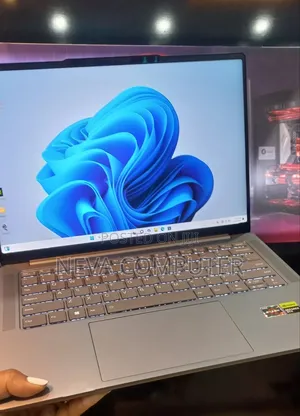 New Laptop Lenovo Yoga 7i 16GB AMD Ryzen 7 SSD 512GB