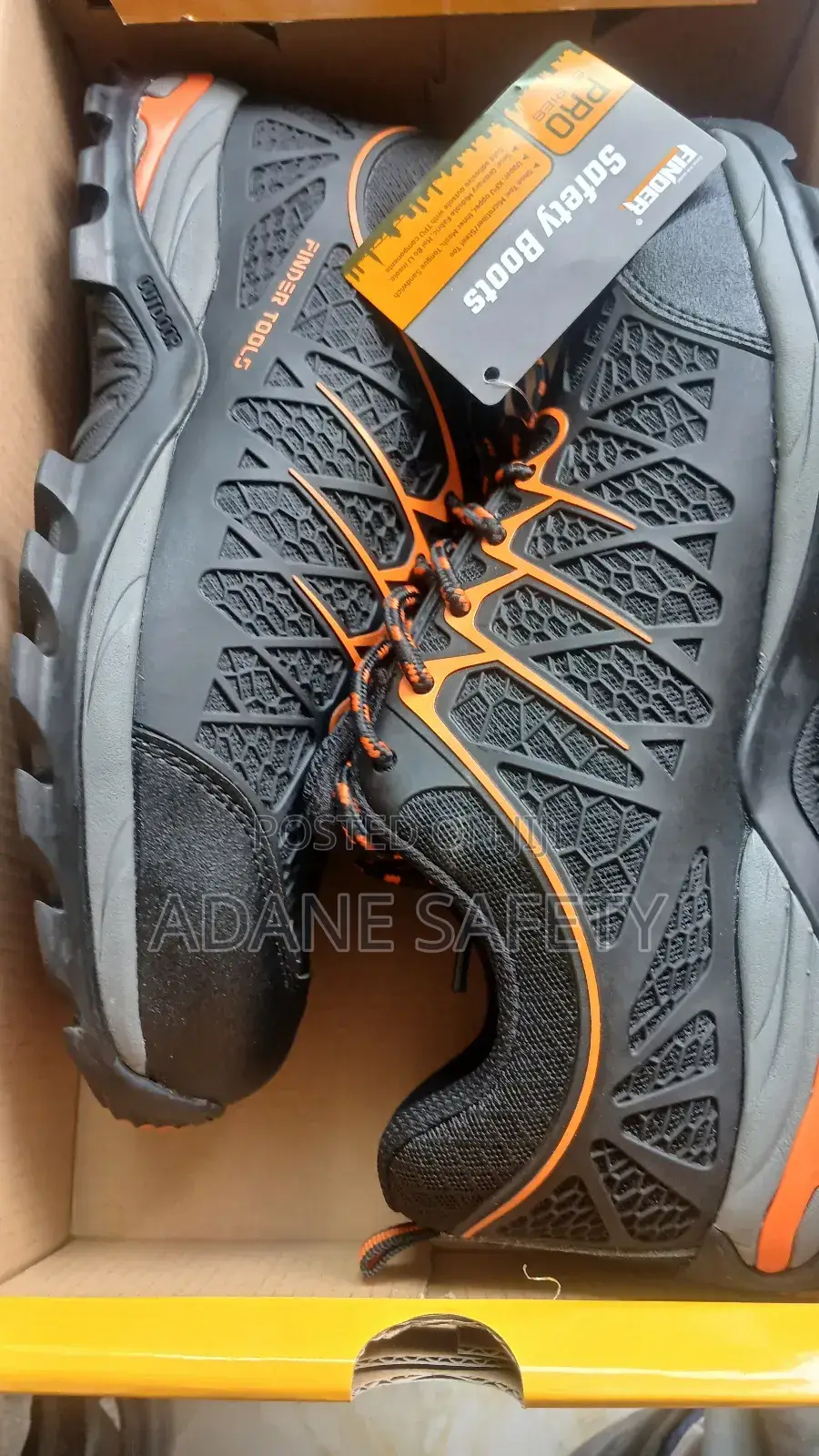 ዘናጭ ብረት ለበስ Safety Shoe