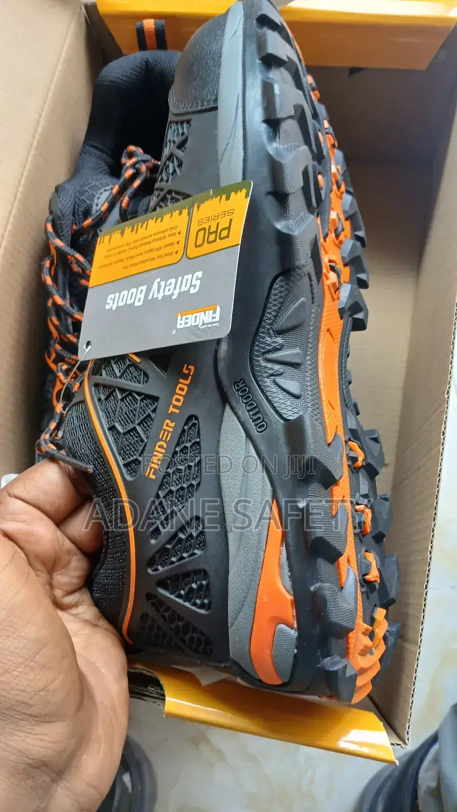 በ Finder Safety Shoe ይዘንጡ ደህንነቶን ይጠብቁ