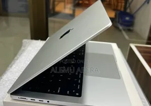 New Laptop Apple MacBook Pro M1 16GB Apple M1 Pro SSD 512GB
