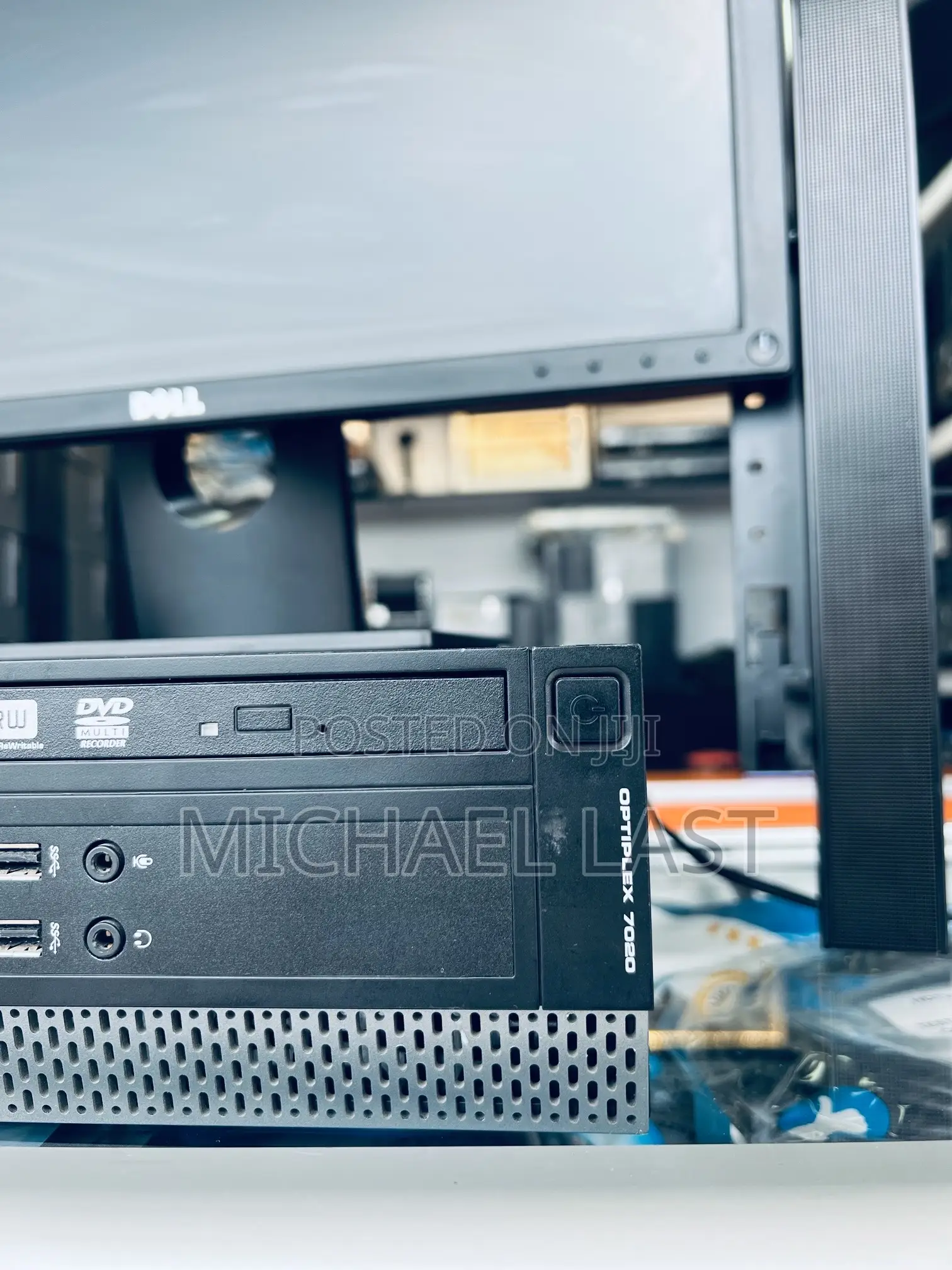 New Dell Optiplex 3240 All-In-One 4GB Intel Core i7 HDD 500GB