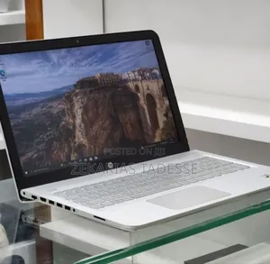 New Laptop HP Envy 15 8GB Intel Core i5 HDD+SSD 1T