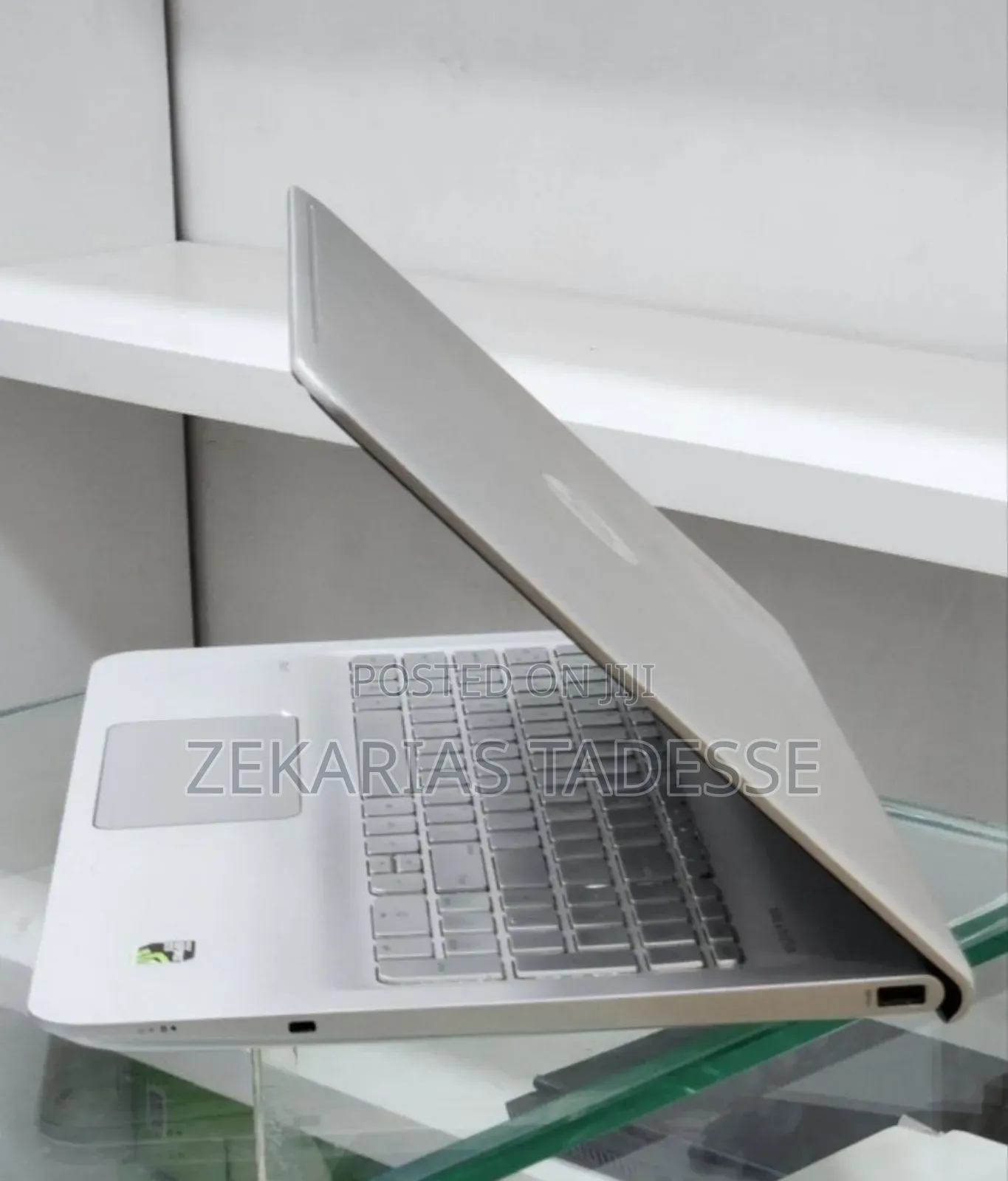 New Laptop HP Envy 15 8GB Intel Core i5 HDD+SSD 1T