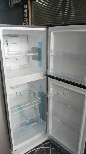 Popular 450l Fan System Refrigerator With a Top Mount Freezer.