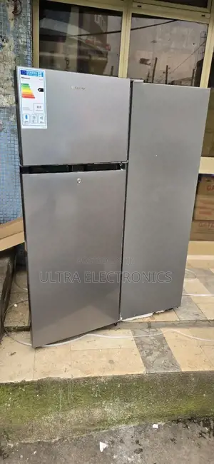 Hisense Refrigerator, Likely a 270-Liter or 270liter Double-Door Model