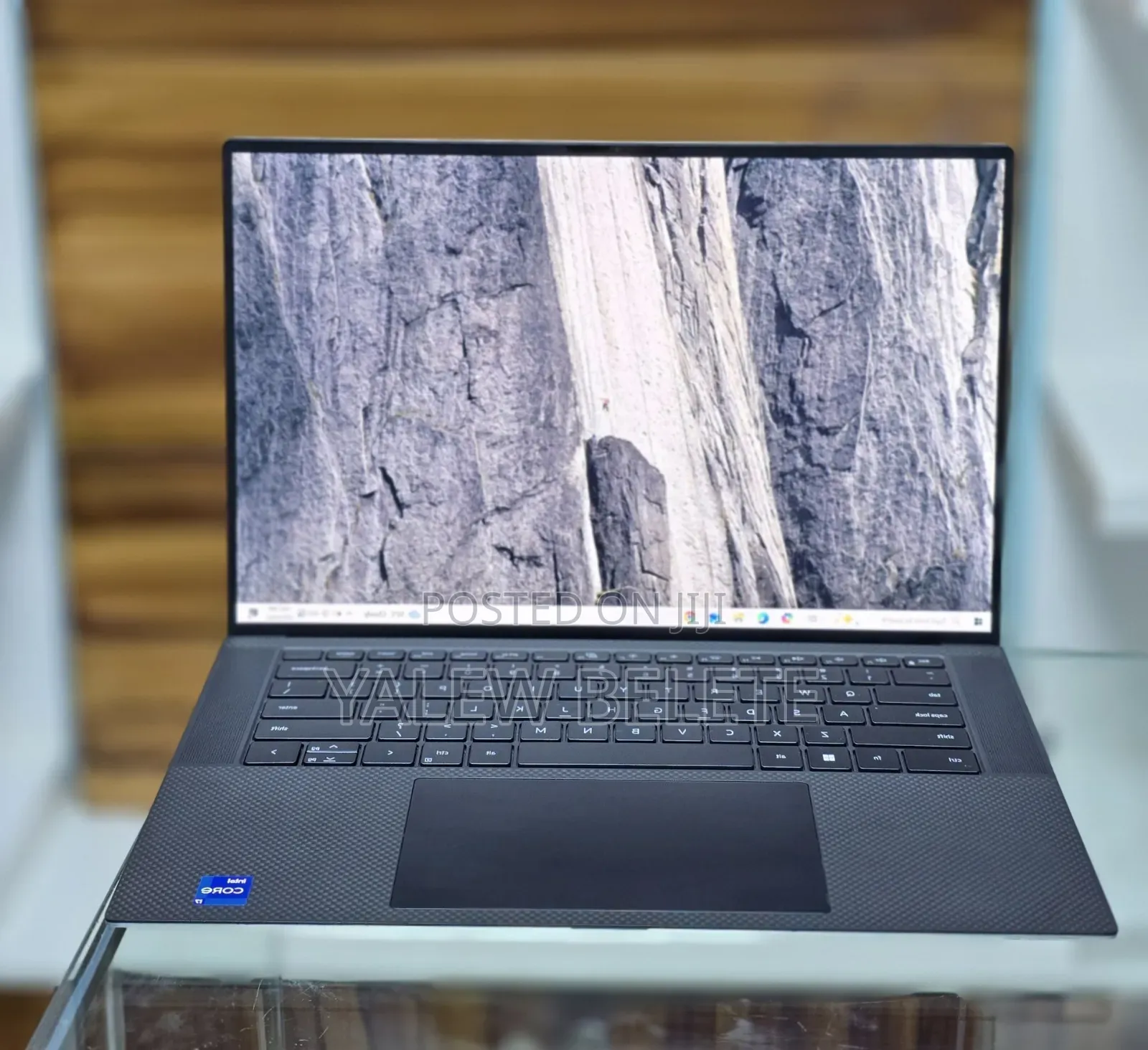 New Laptop Dell XPS 15 16GB Intel Core i7 SSD 1T