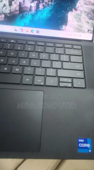 New Laptop Dell XPS 15 16GB Intel Core i7 SSD 512GB