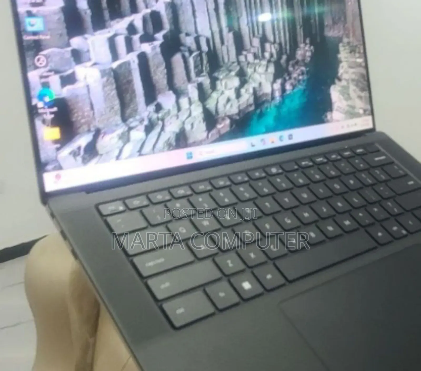 New Laptop Dell XPS 15 16GB Intel Core i7 SSD 512GB