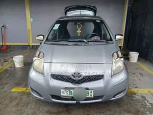 Toyota Yaris 2008 Gray
