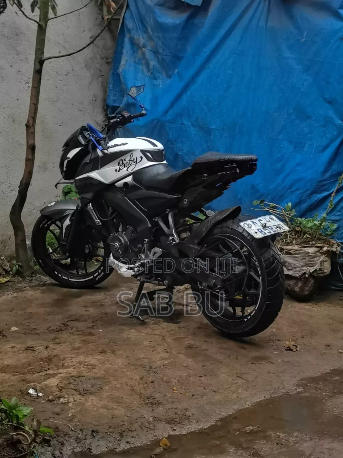 TVS Apache 180 RTR 2019 White