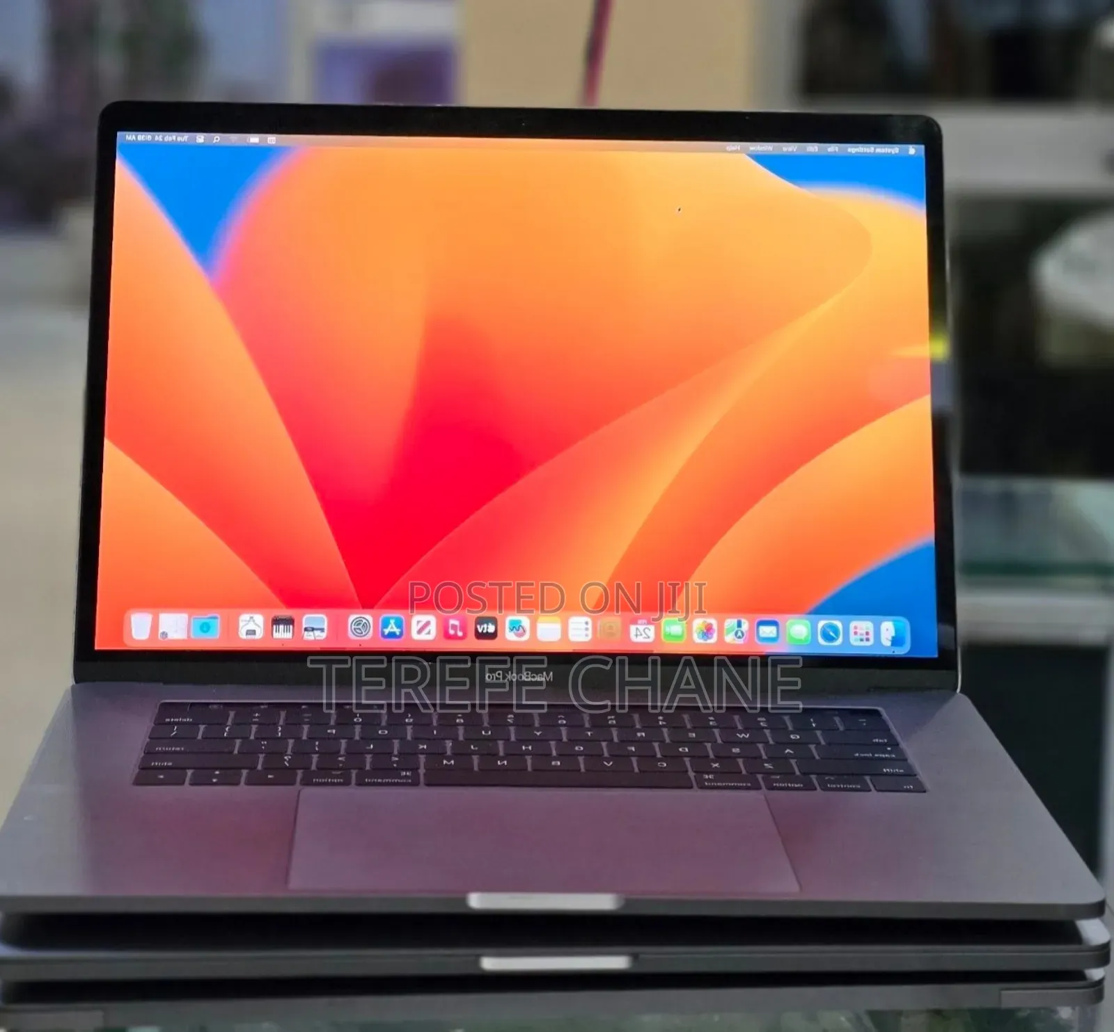 New Laptop Apple MacBook Pro 2017 16GB Intel Core i7 SSD 512GB