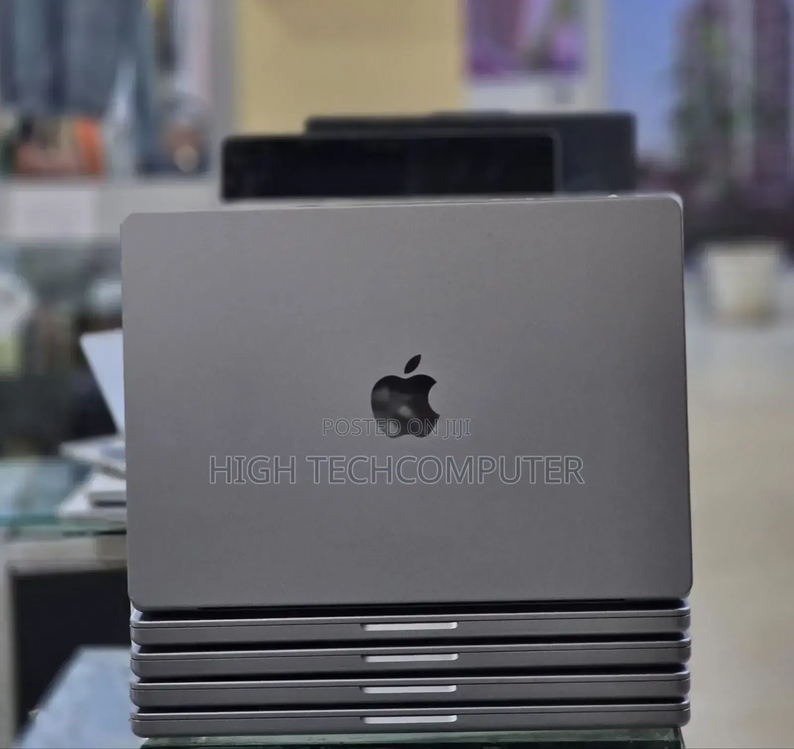 New Laptop Apple MacBook Pro M1 32GB Apple M1 Pro SSD 512GB