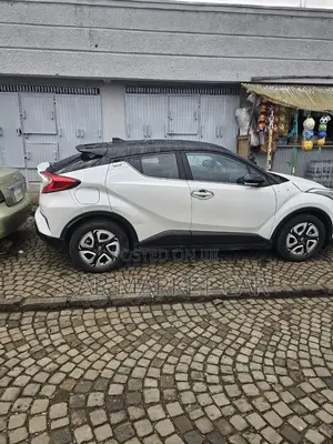 Toyota C-HR 2021 White