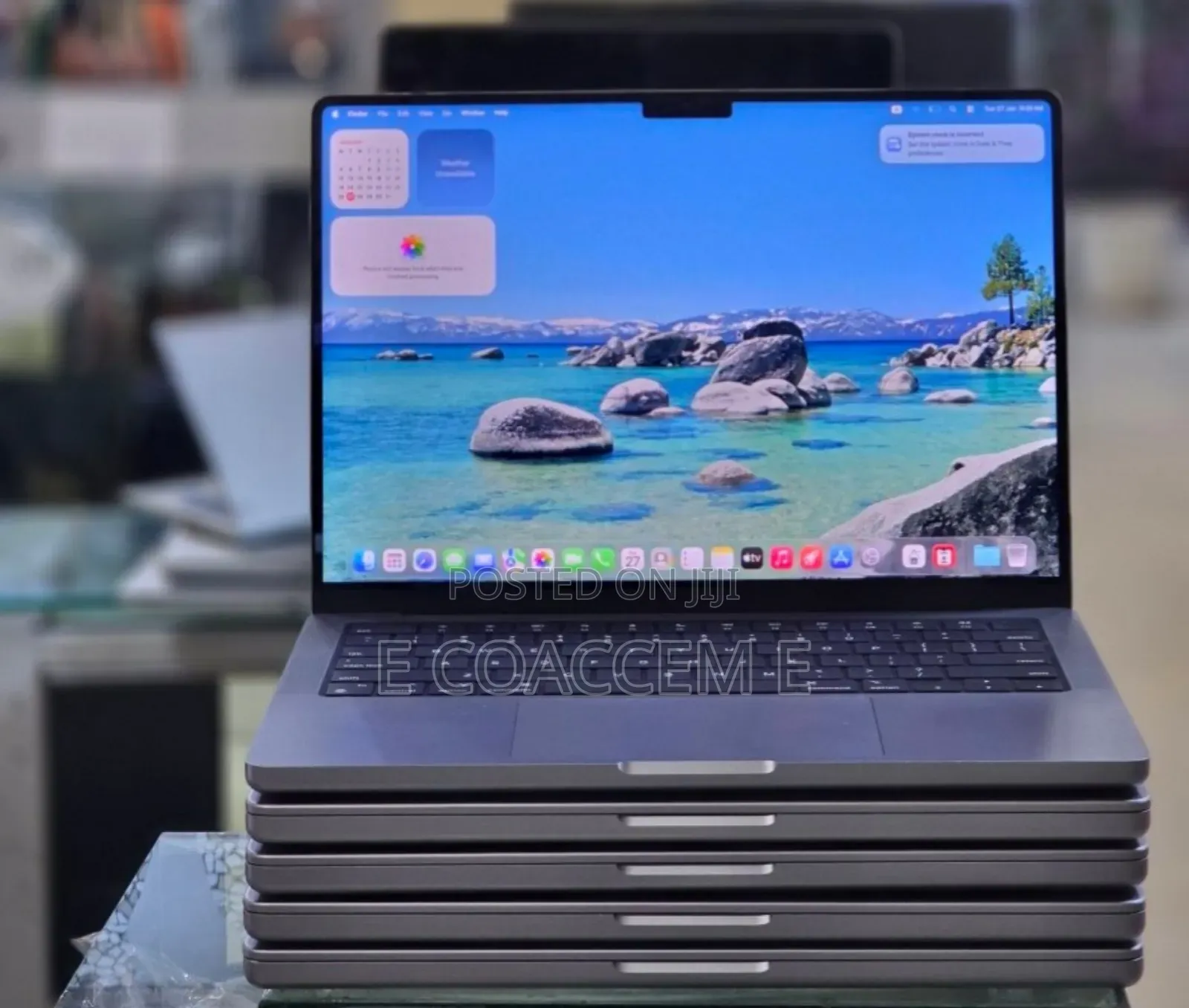 New Laptop Apple MacBook 32GB SSD 512GB