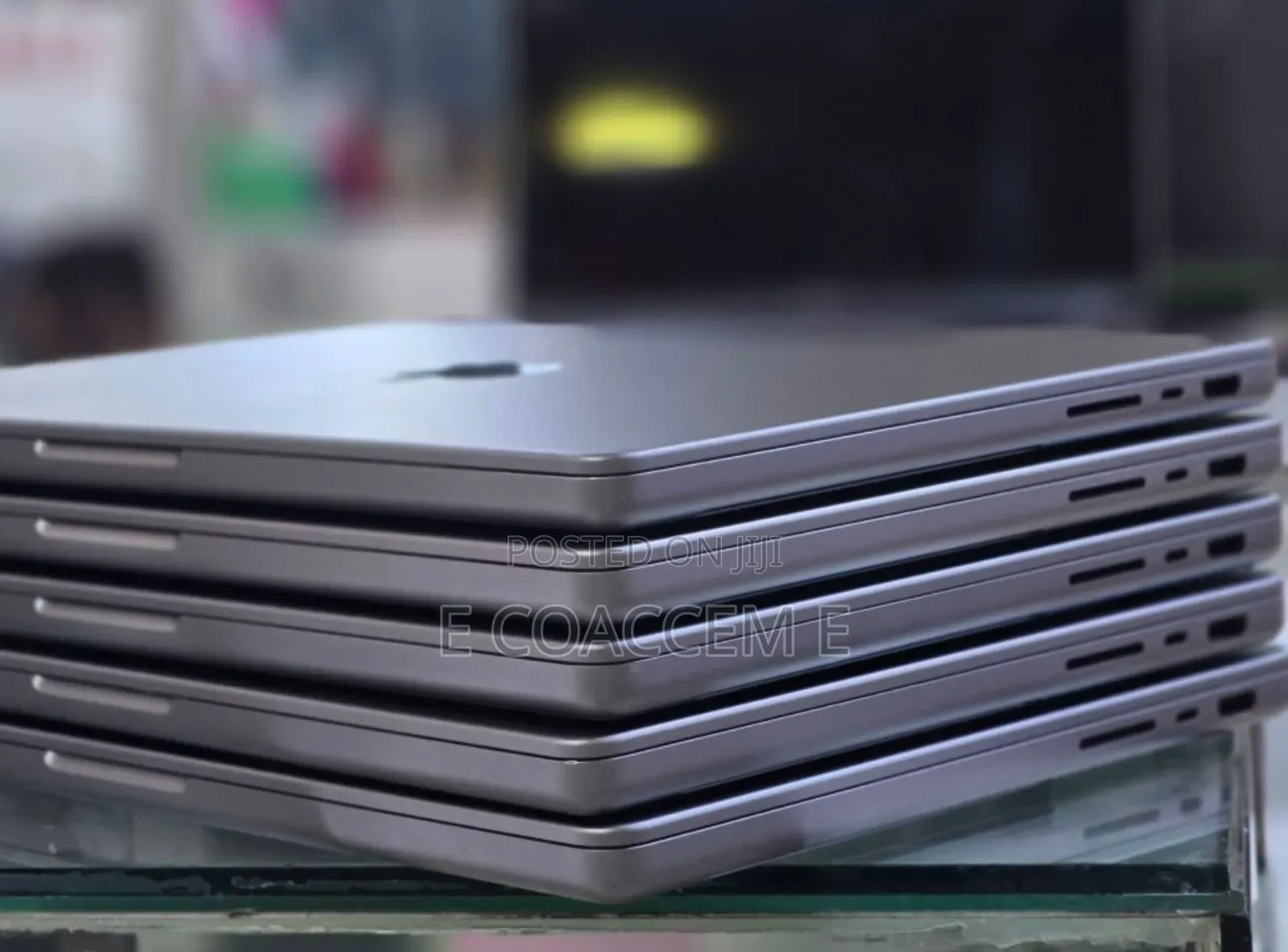 New Laptop Apple MacBook 32GB SSD 512GB