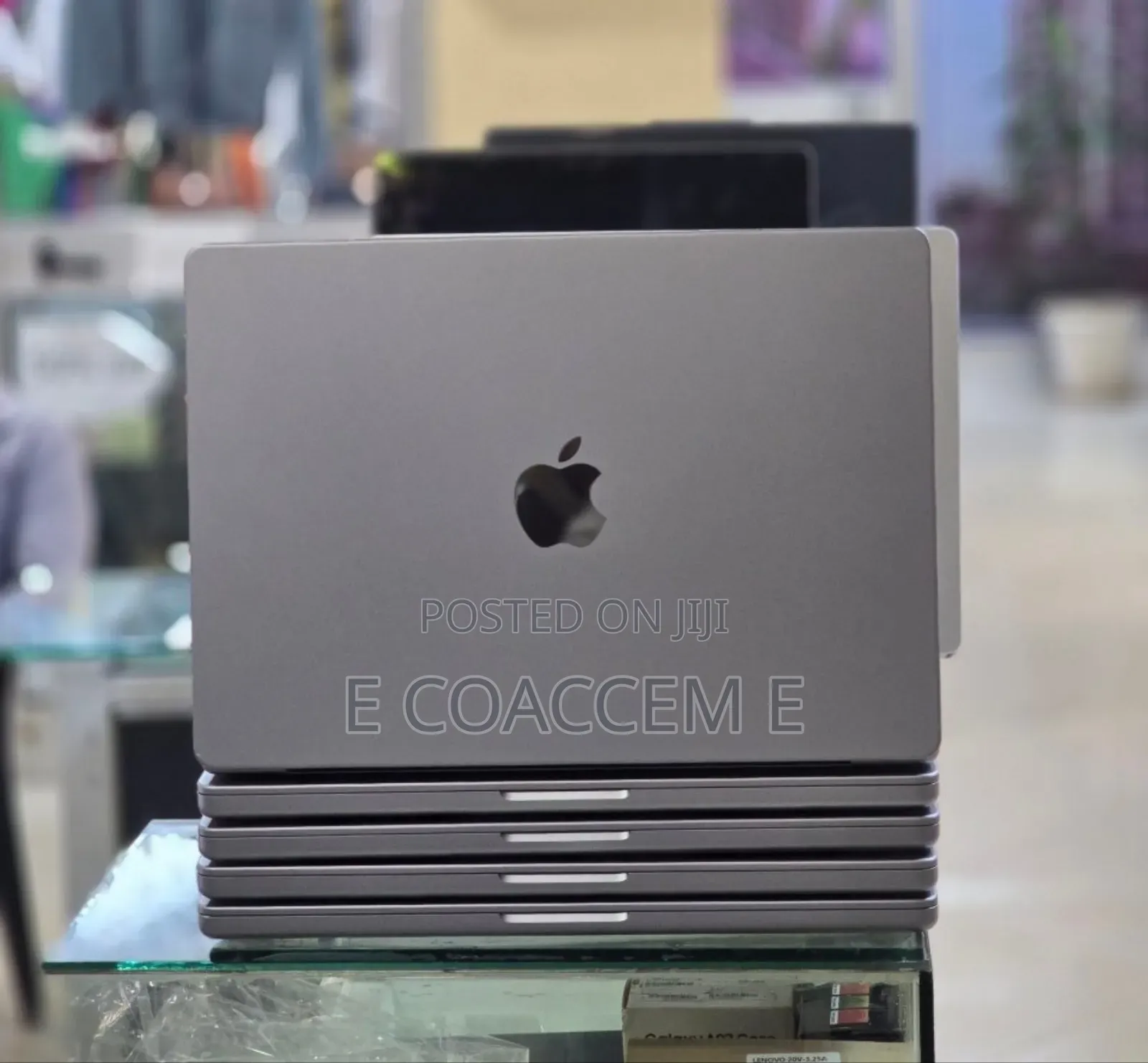 New Laptop Apple MacBook 32GB SSD 512GB
