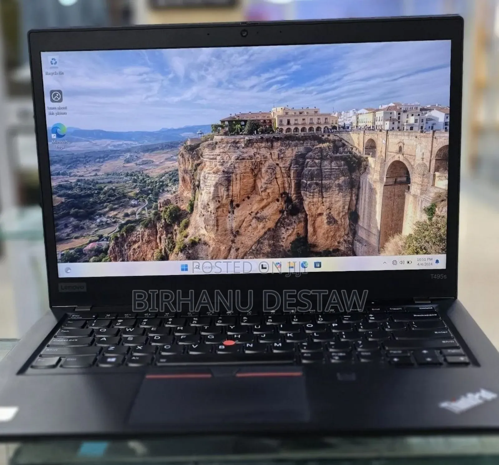 New Laptop Lenovo ThinkPad t495s 16GB AMD Ryzen 7 SSD 512GB
