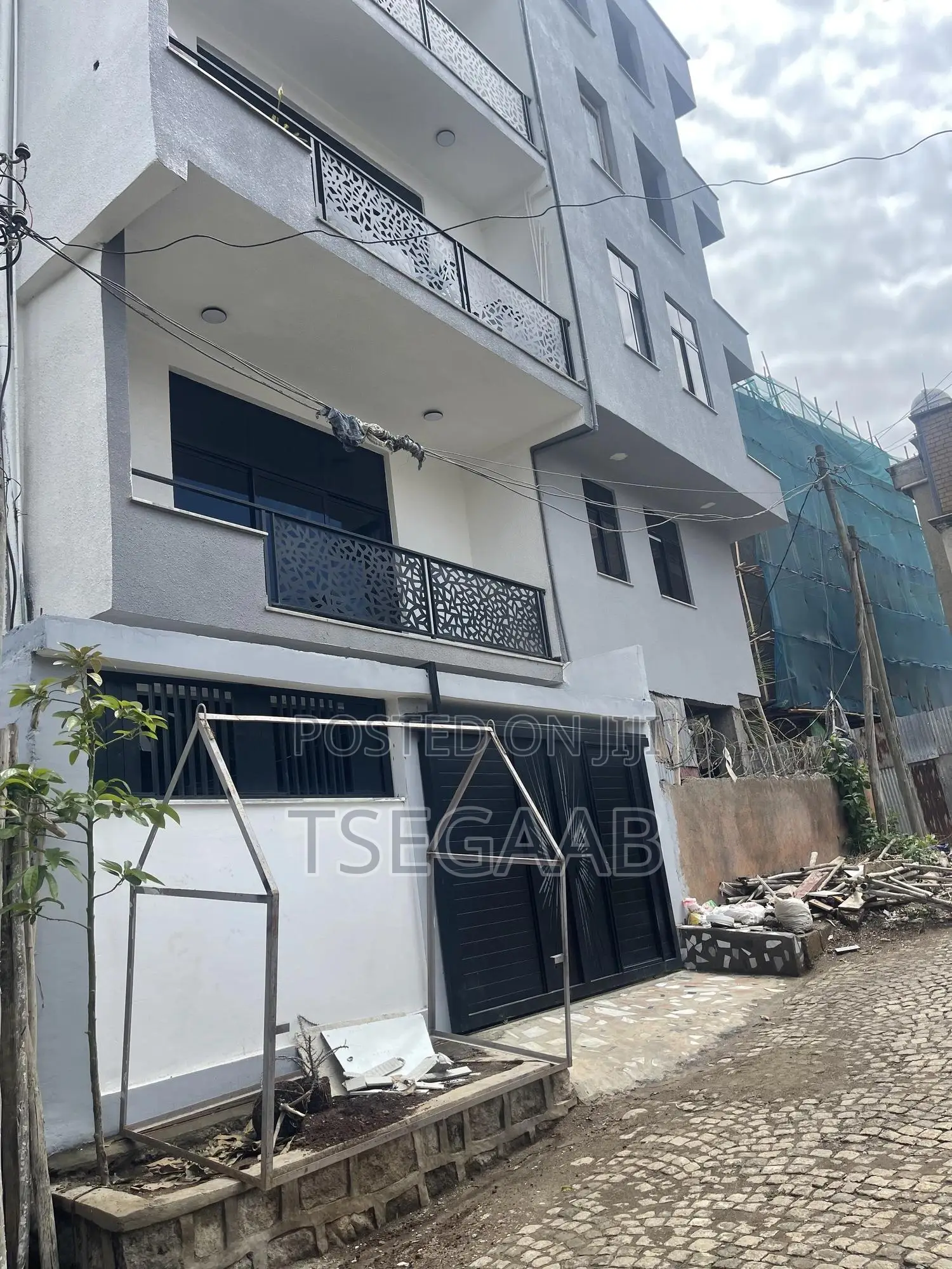 Furnished 3bdrm Apartment in Kolfe Keranio for rent