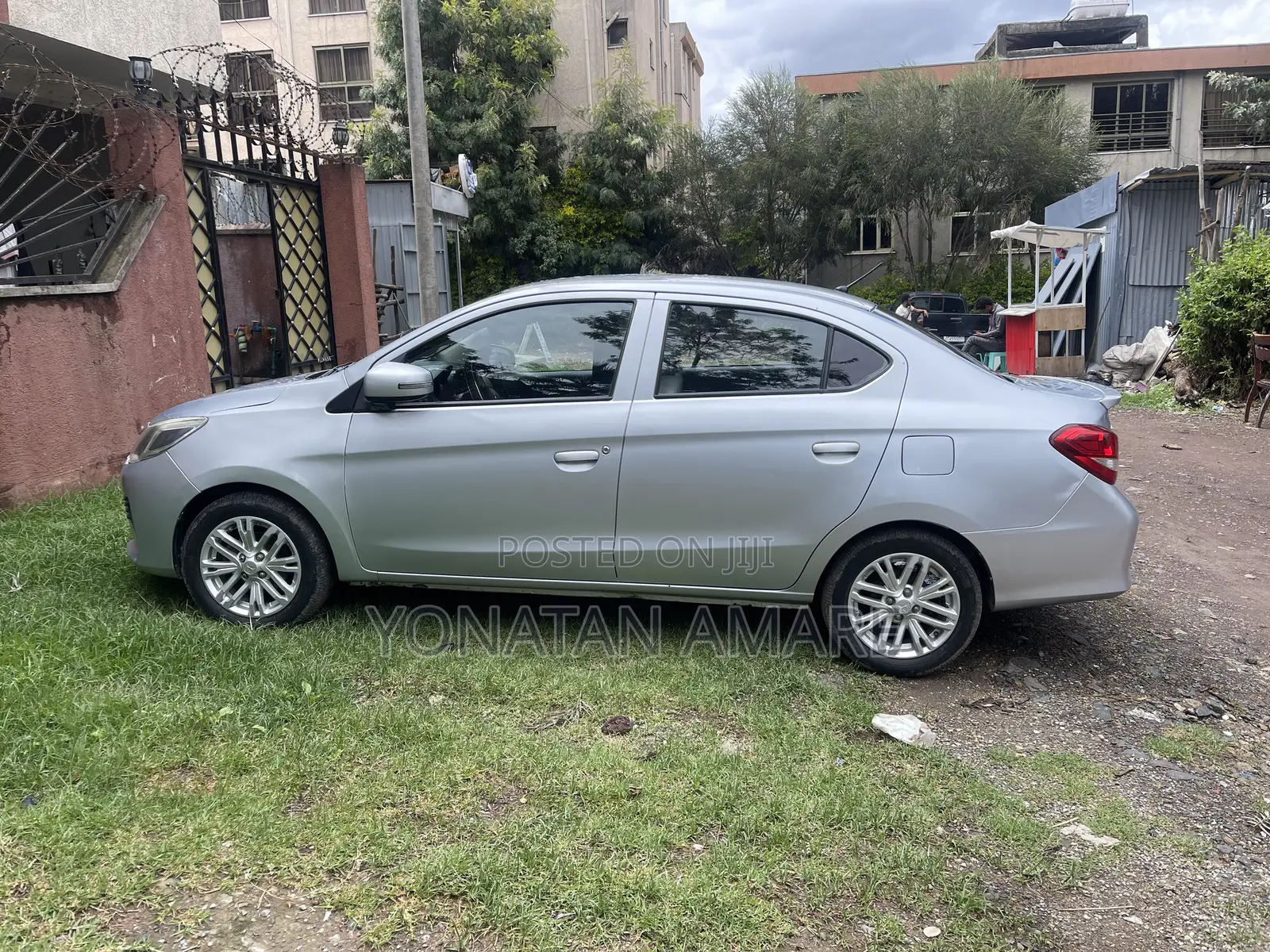 Mitsubishi Attrage 2021 Silver