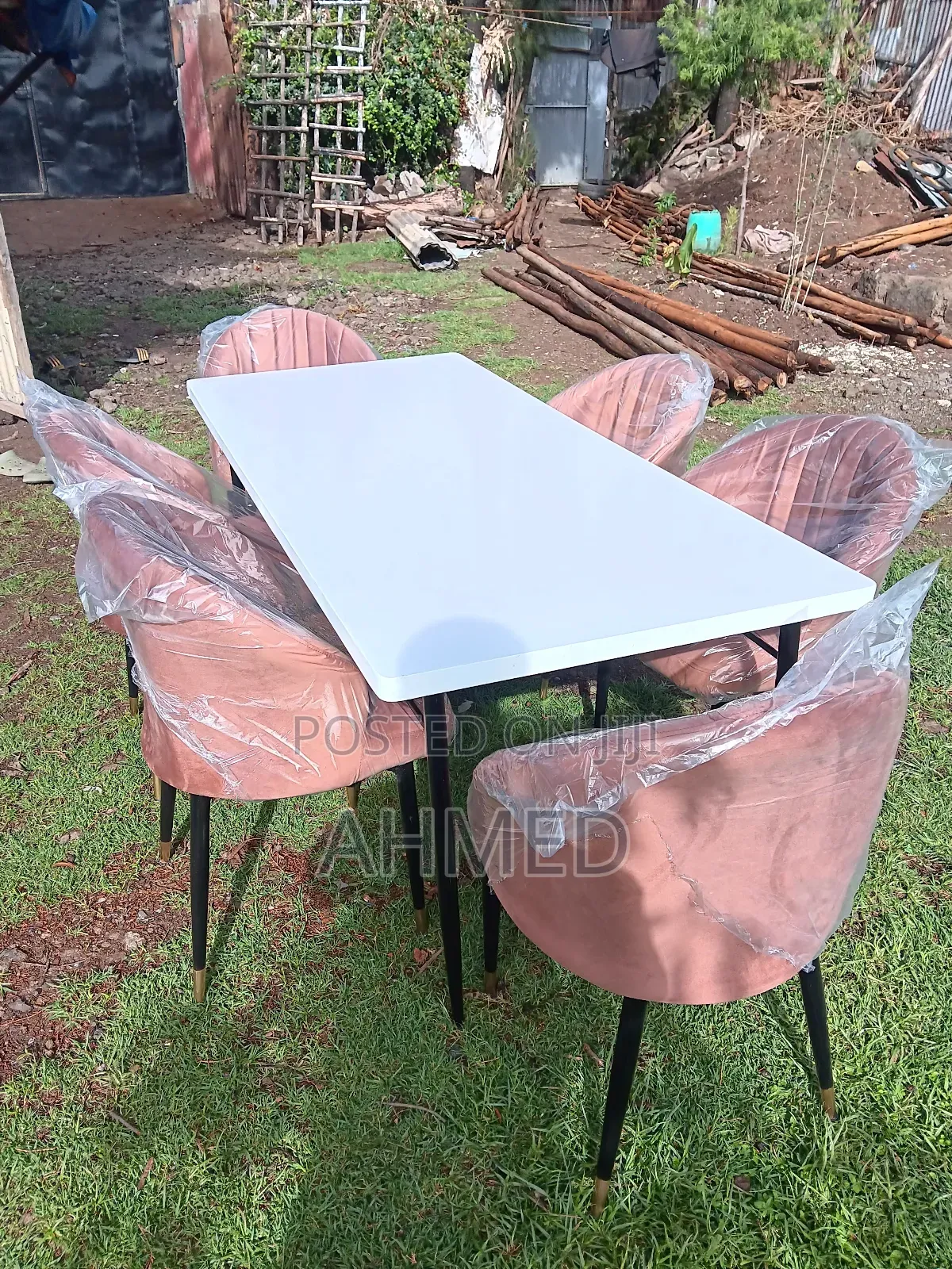Dinning Tables and Chairs With Free Delivery