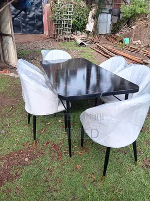 Dinning Tables and Chairs With Free Delivery