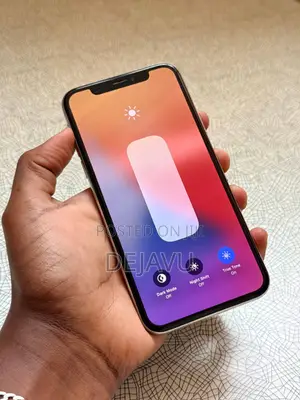 Apple iPhone X 64 GB White