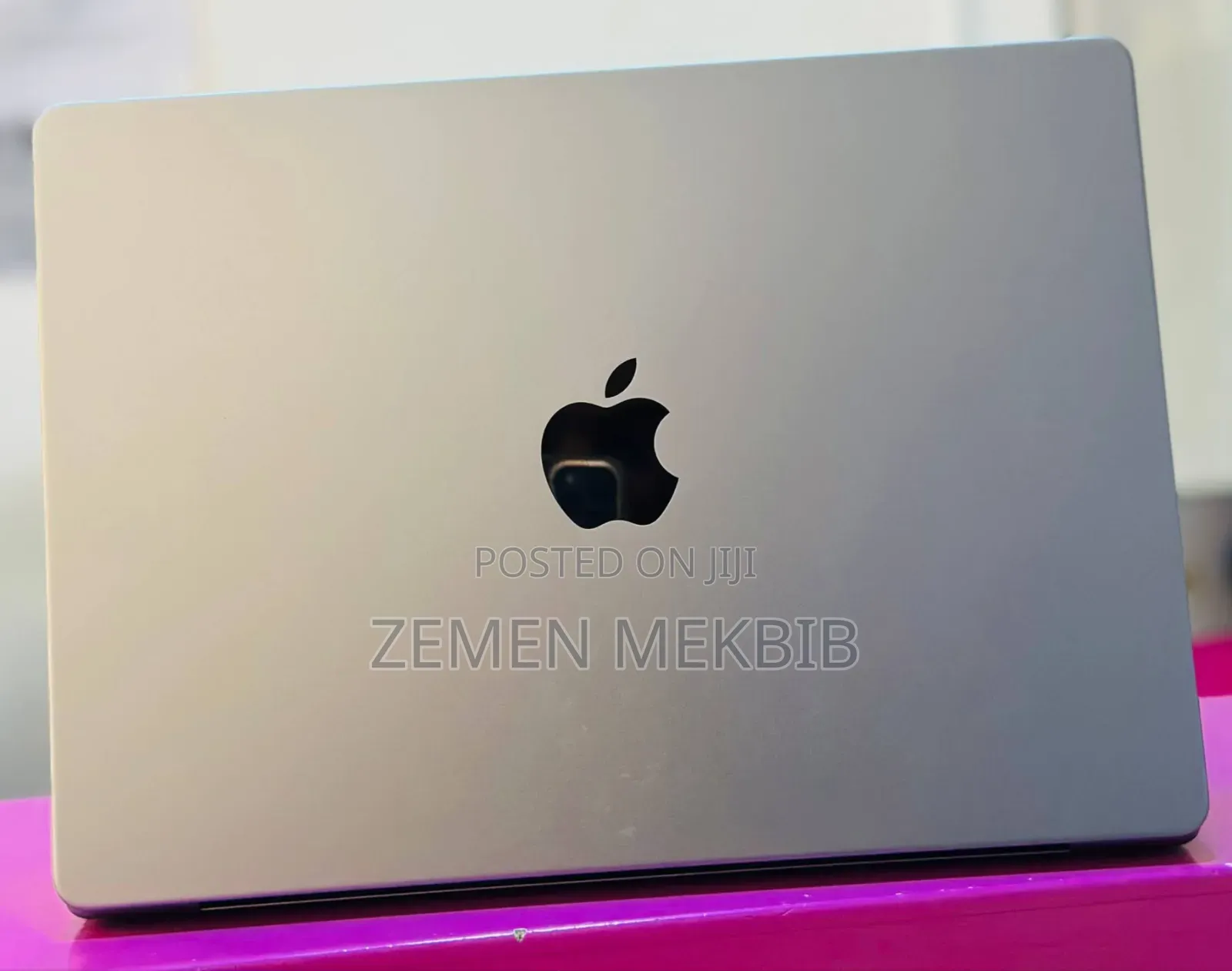 New Laptop Apple MacBook Pro M1 16GB Apple M1 Pro SSD 512GB