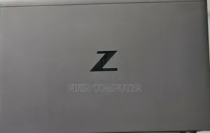 New Laptop HP ZBook Firefly G8 16GB Intel Core i7 SSD 512GB