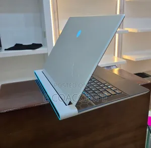 New Laptop Alienware M17x R2 16GB Intel Core Ultra 7 SSD 1T