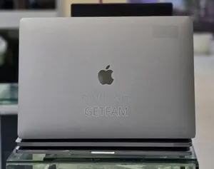 New Laptop Apple MacBook Pro 2017 16GB Intel Core i7 SSD 512GB