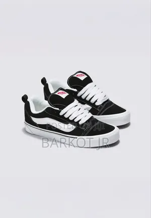 Vans Knu Skool