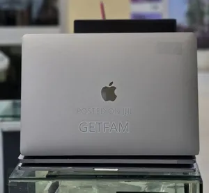 New Laptop Apple MacBook Pro 2017 16GB Intel Core i7 SSD 512GB