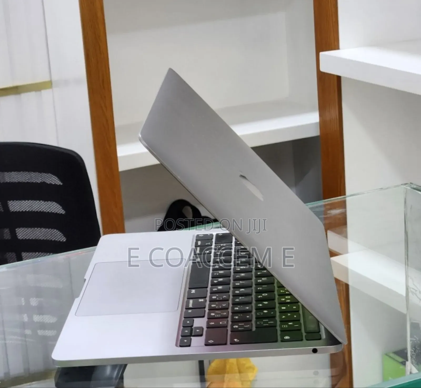 Laptop Apple MacBook 8GB Intel Core i5 SSD 512GB