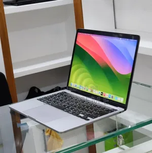 Laptop Apple MacBook 8GB Intel Core i5 SSD 512GB