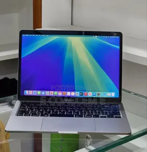 Laptop Apple MacBook 8GB Intel Core i5 SSD 512GB