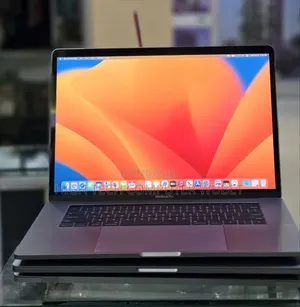 New Laptop Apple MacBook Pro 2017 16GB Intel Core i7 SSD 256GB