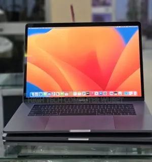 New Laptop Apple MacBook Pro 2017 16GB Intel Core i7 SSD 256GB
