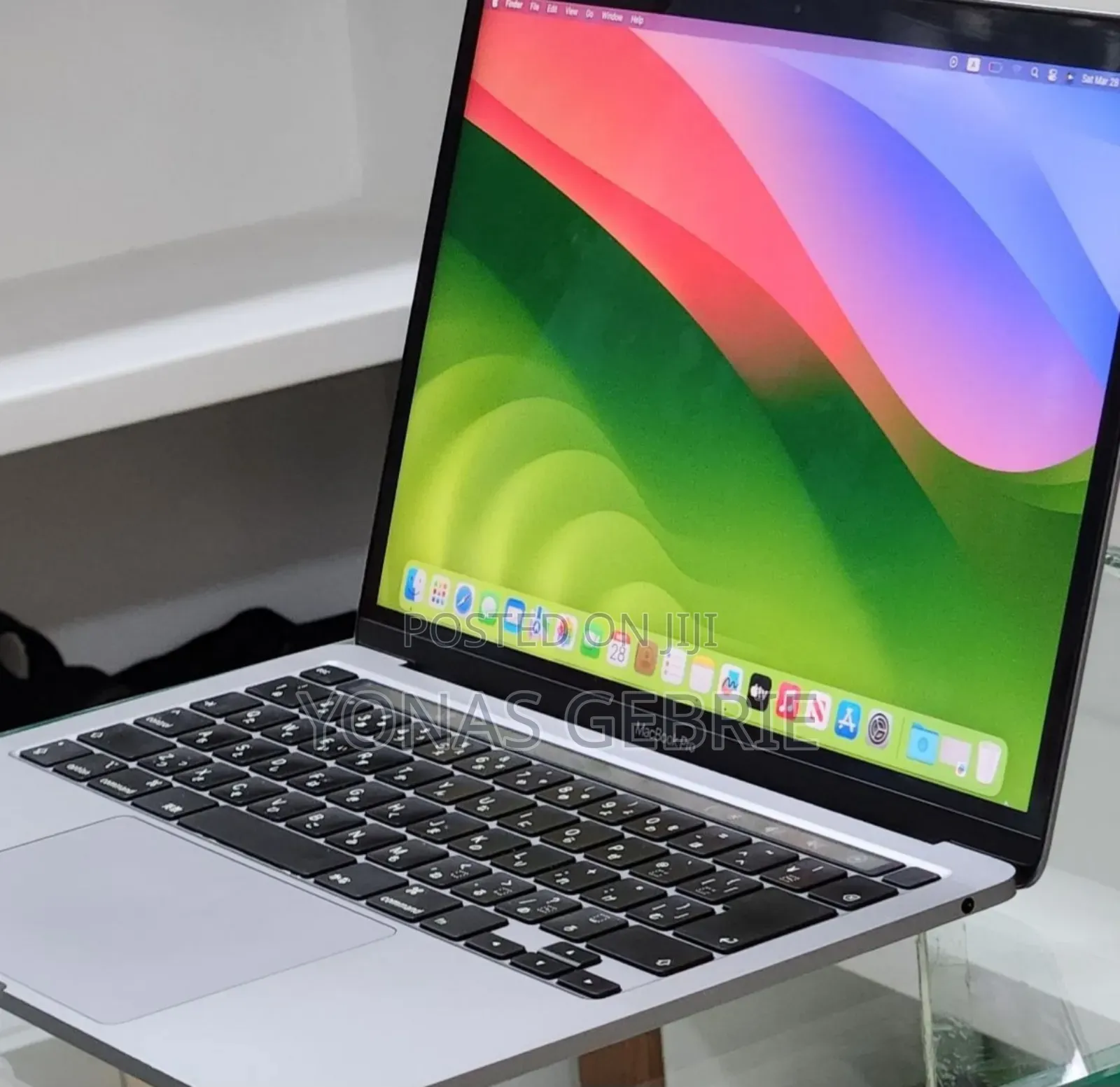 New Laptop Apple MacBook 8GB Intel Core i5 SSD 512GB