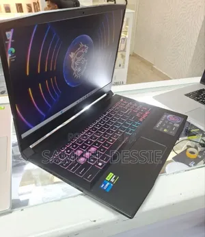 New Laptop MSI Cyborg 15 16GB Intel Core i7 SSD 1T