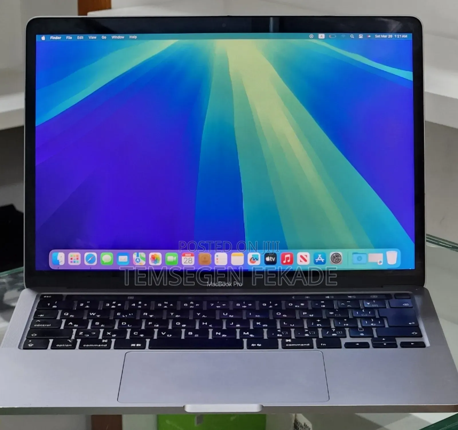 New Laptop Apple MacBook Pro 2020 8GB Intel Core i5 SSD 512GB