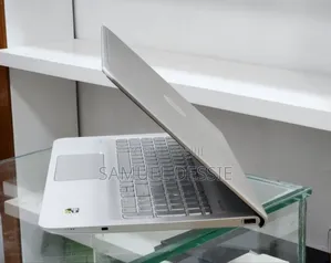 New Laptop HP Envy 15 12GB Intel Core i5 HDD+SSD 1T