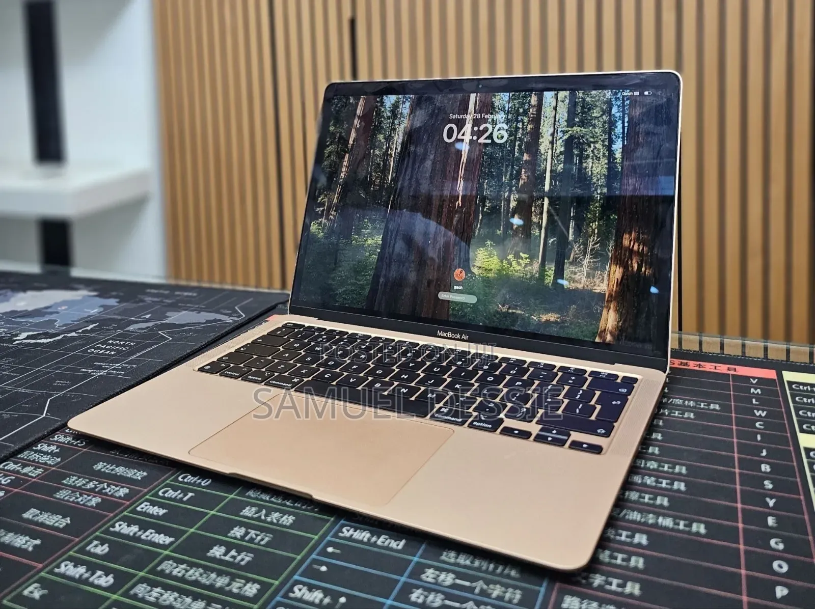New Laptop Apple MacBook Air 2020 M1 8GB Apple M1 SSD 256GB