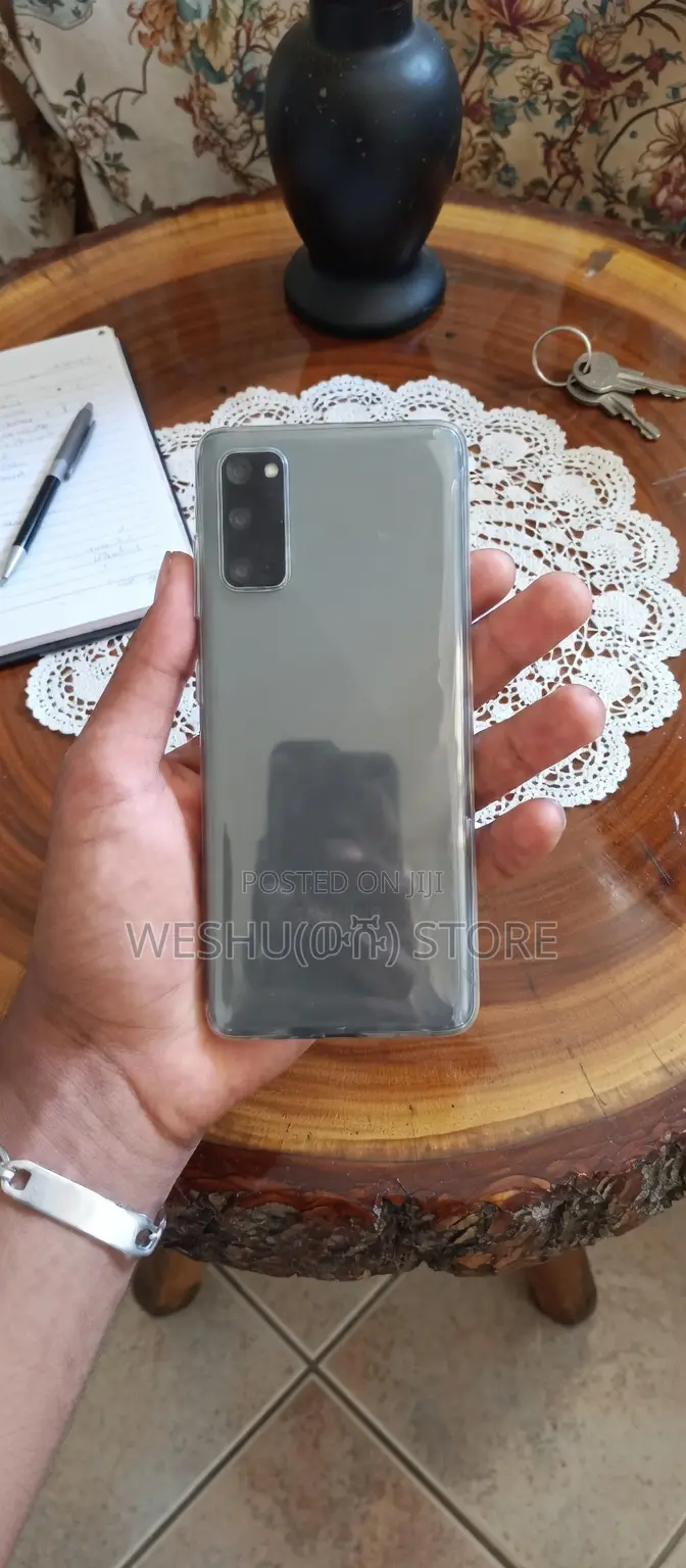Samsung Galaxy S20 128 GB Gray